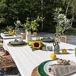 Nature Tilburg, 16 Beds