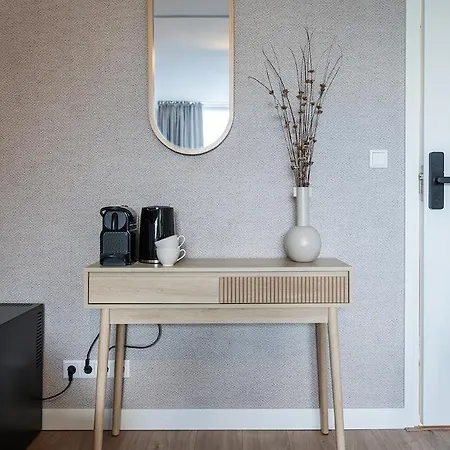 Nature Tilburg, 16 Beds *