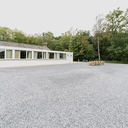 Nature Tilburg, 16 Beds *