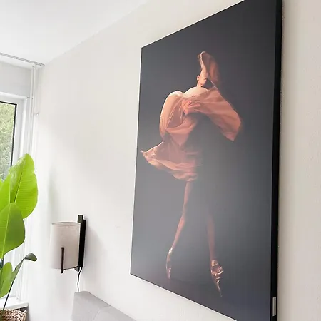 Nature Tilburg, 16 Beds Villa *
