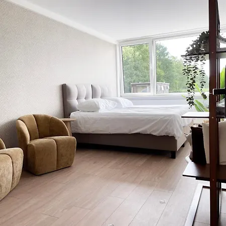 Nature Tilburg, 16 Beds Tilburg