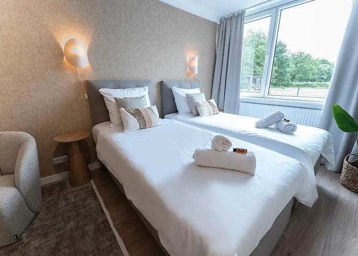 Nature Tilburg, 16 Beds Βίλα Τίλμπουργκ