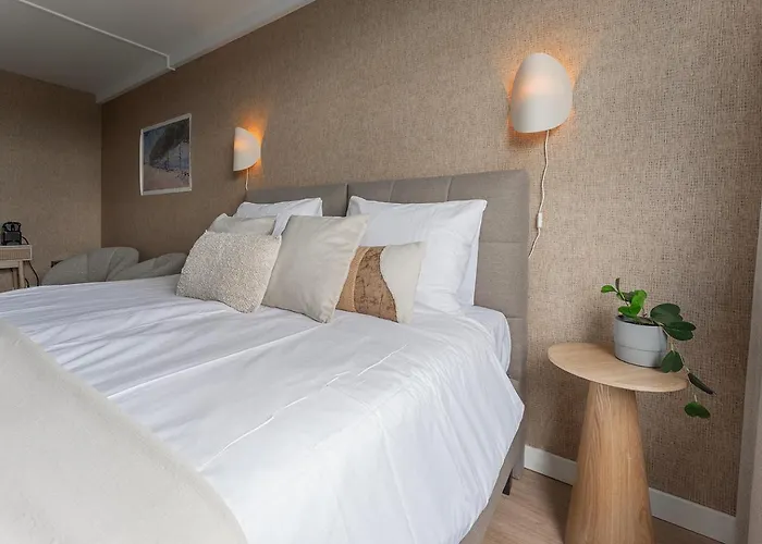 Nature Tilburg, 16 Beds