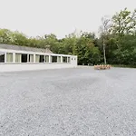 Nature Tilburg, 16 Beds *