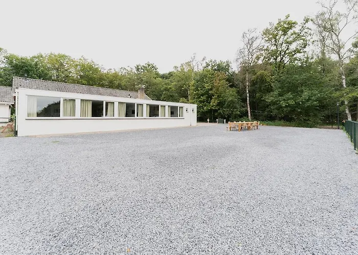 Nature Tilburg, 16 Beds *