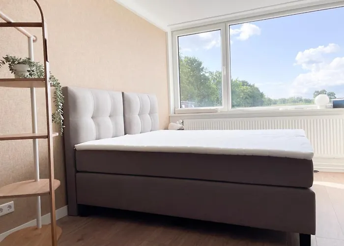 וילה Nature Tilburg, 16 Beds