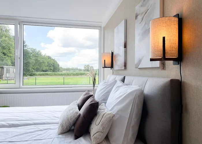 Nature Tilburg, 16 Beds *